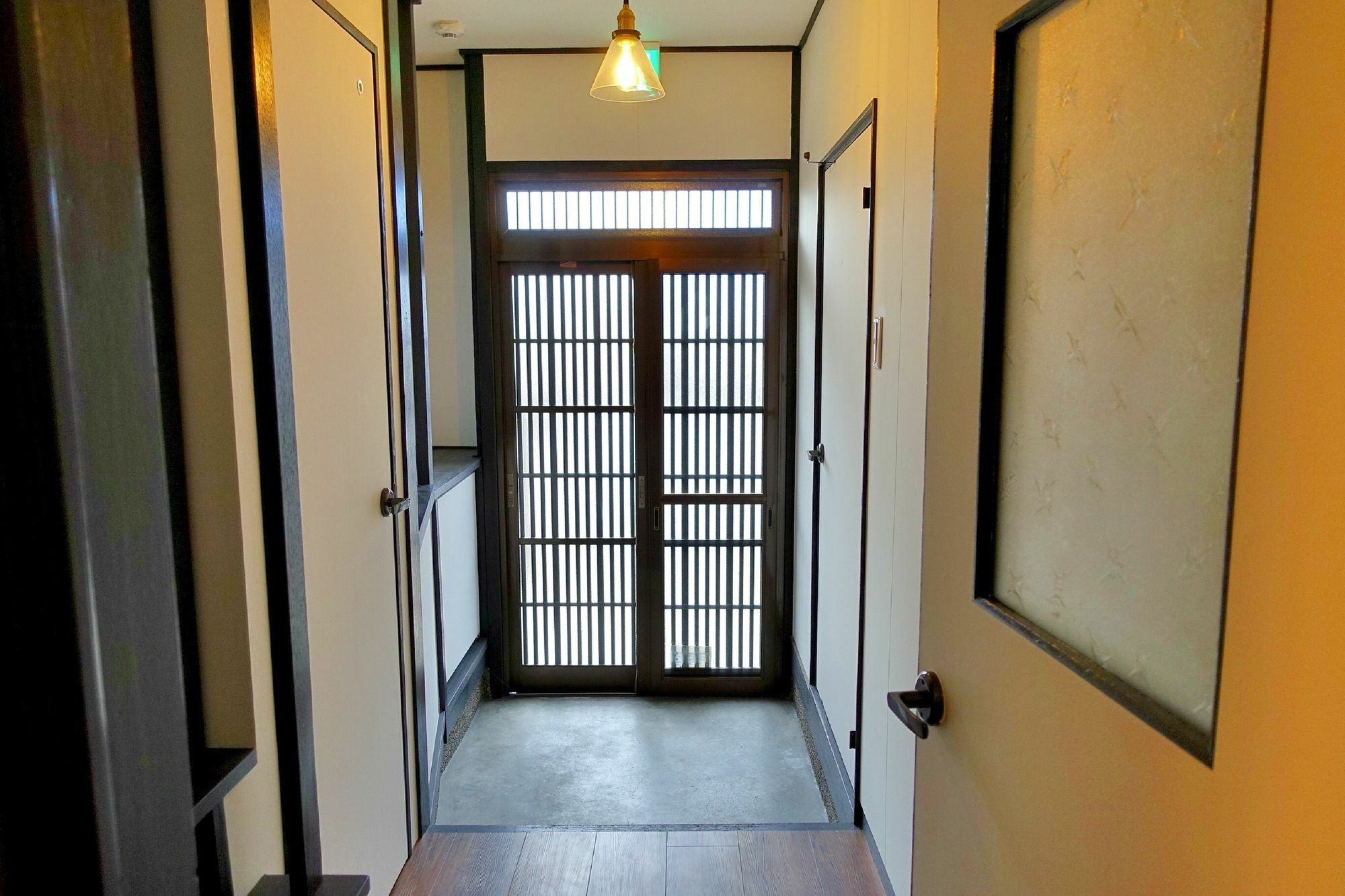 Kyoto Kamon Retro Na Hotel Buitenkant foto