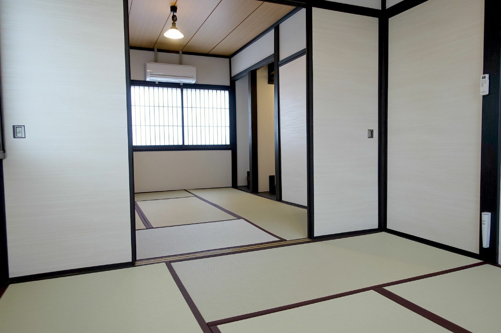 Kyoto Kamon Retro Na Hotel Buitenkant foto